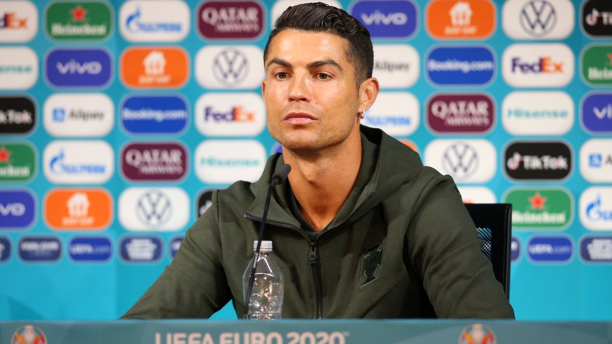 Cristiano Ronaldo apuntó a Coca-Cola