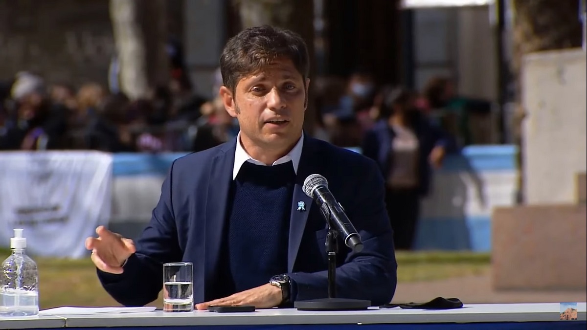 Alex Campbell apuntó a Axel Kicillof