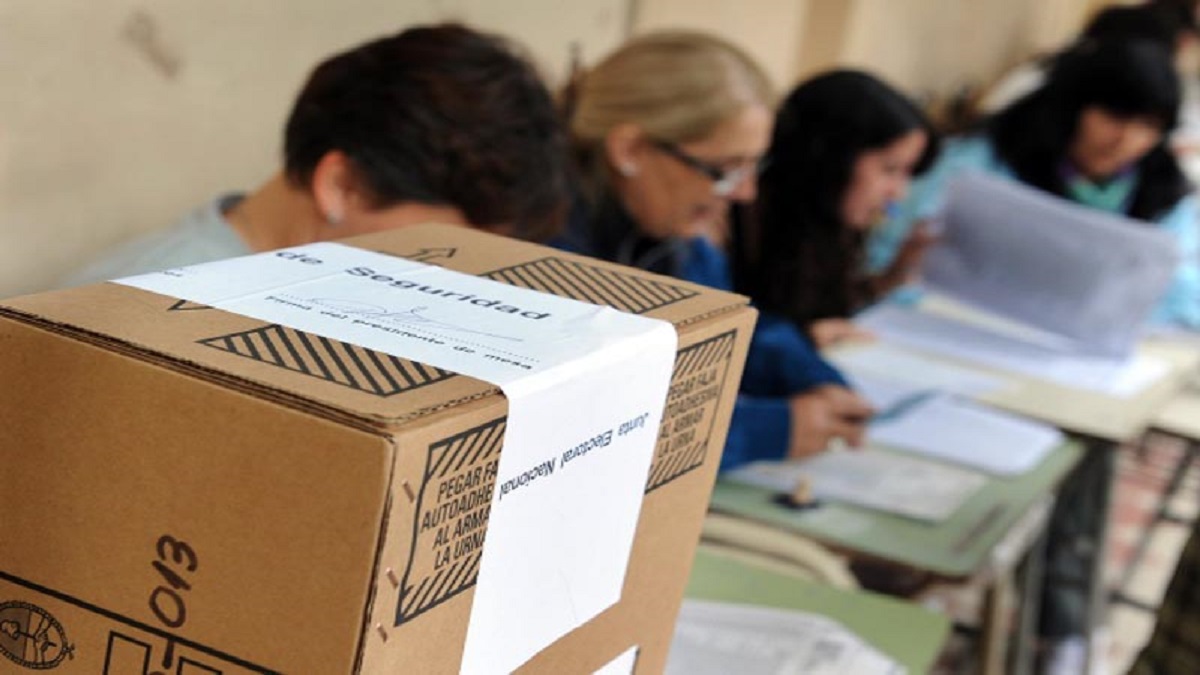 Polémica por las Elecciones Legislativas