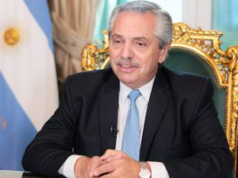 Alberto Fernández acordó con el FMI
