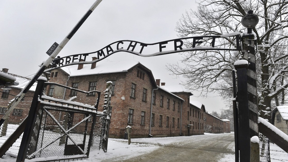 Los ceros y el Holocausto